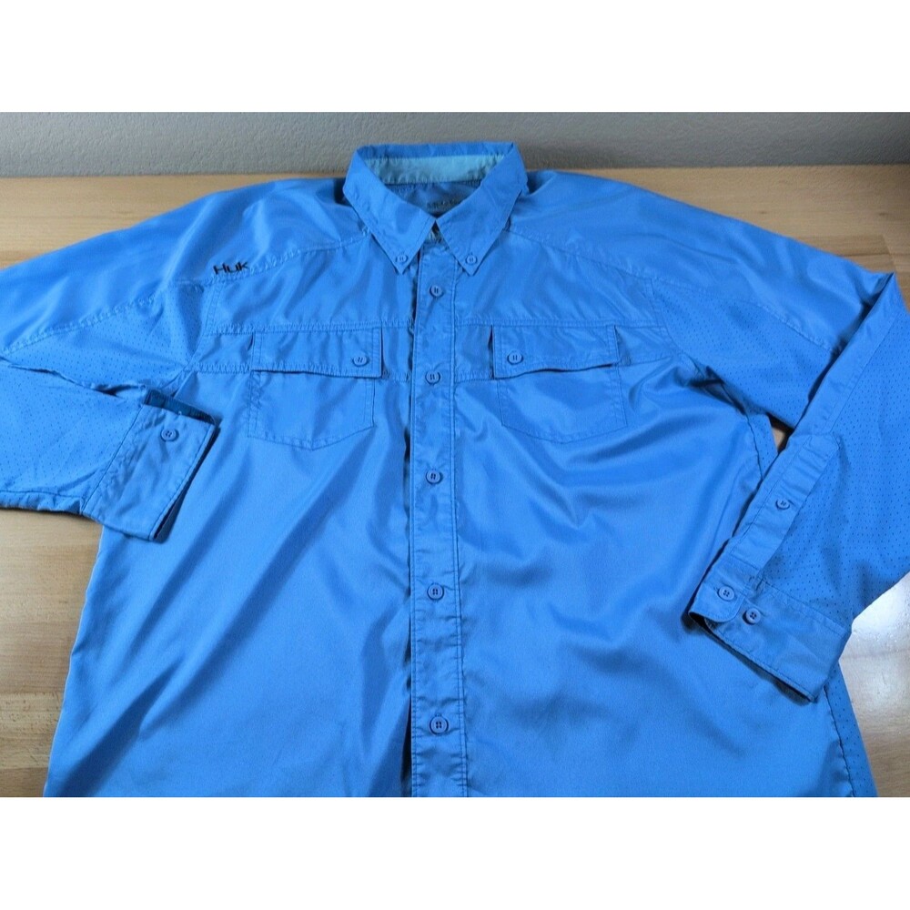 Huk Fishing Shirt Mens Medium Blue Long Sleeve Perforated Performance Button Up